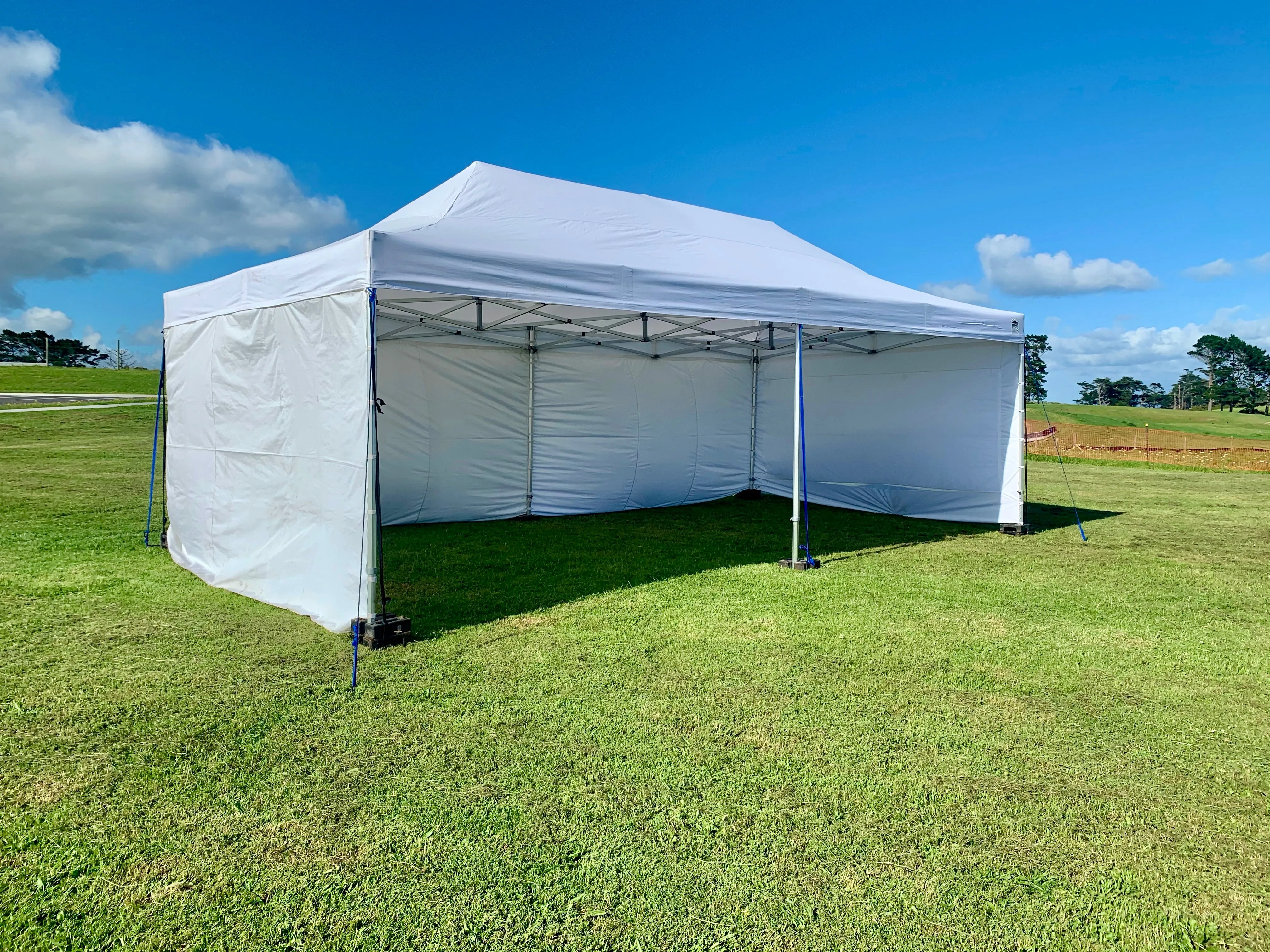 8x4m KNE Marquee = 32m2