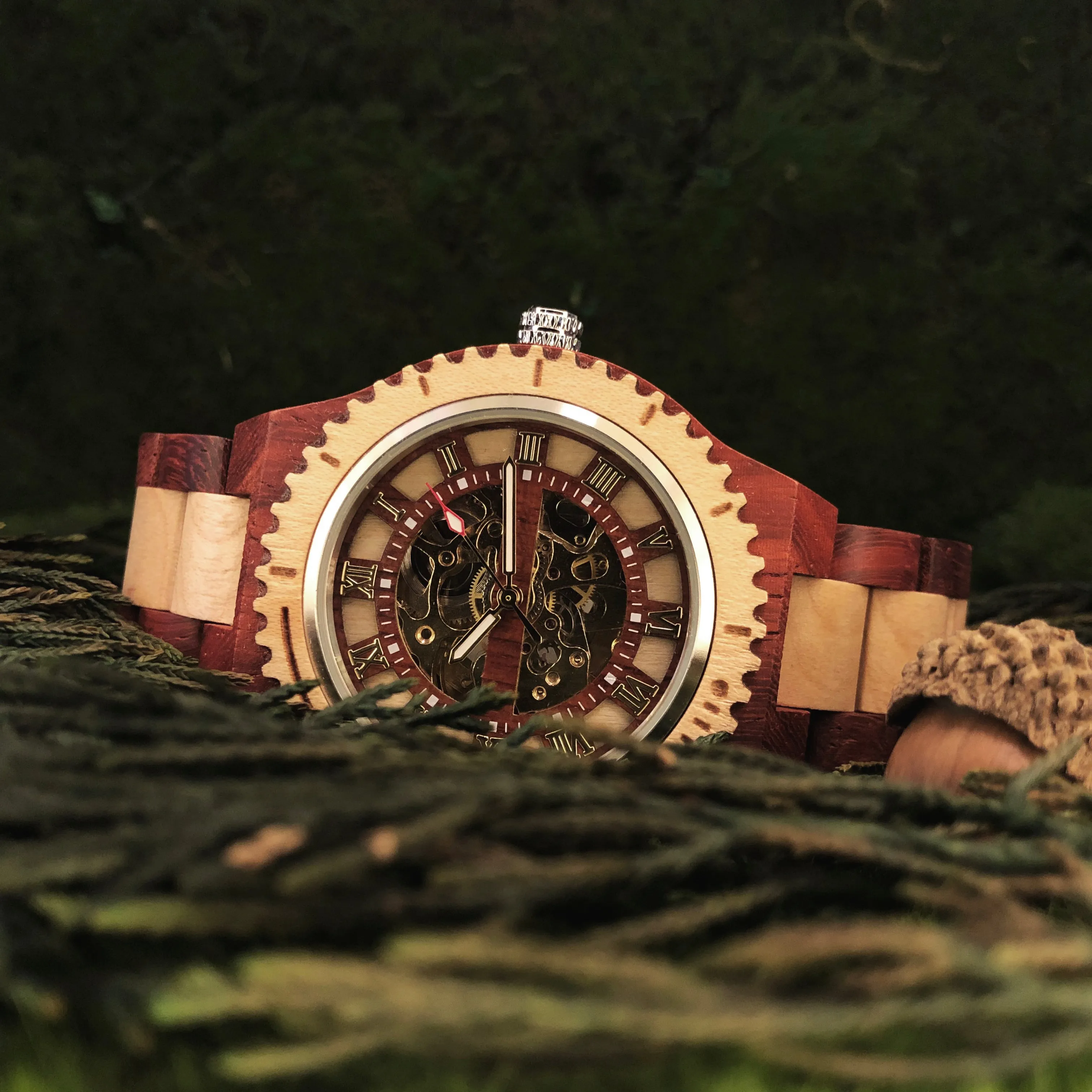 Cardiff - Red Sandalwood & Maple Hollow Face Mechanical Watch