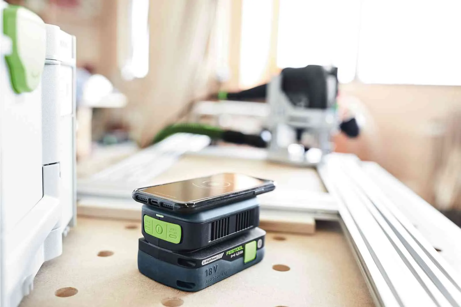 Festool | Phone charger PHC 18