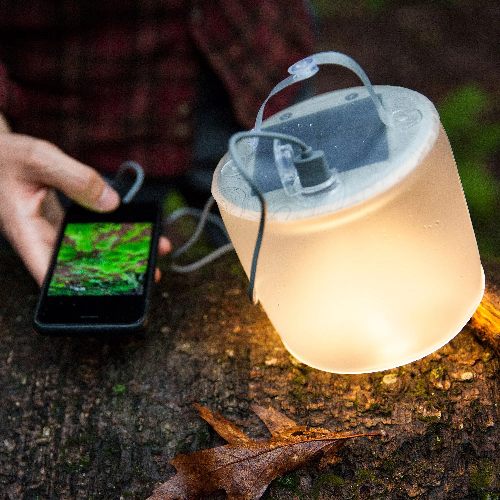 Luci Pro Lux: Solar Inflatable Lantern   Charger