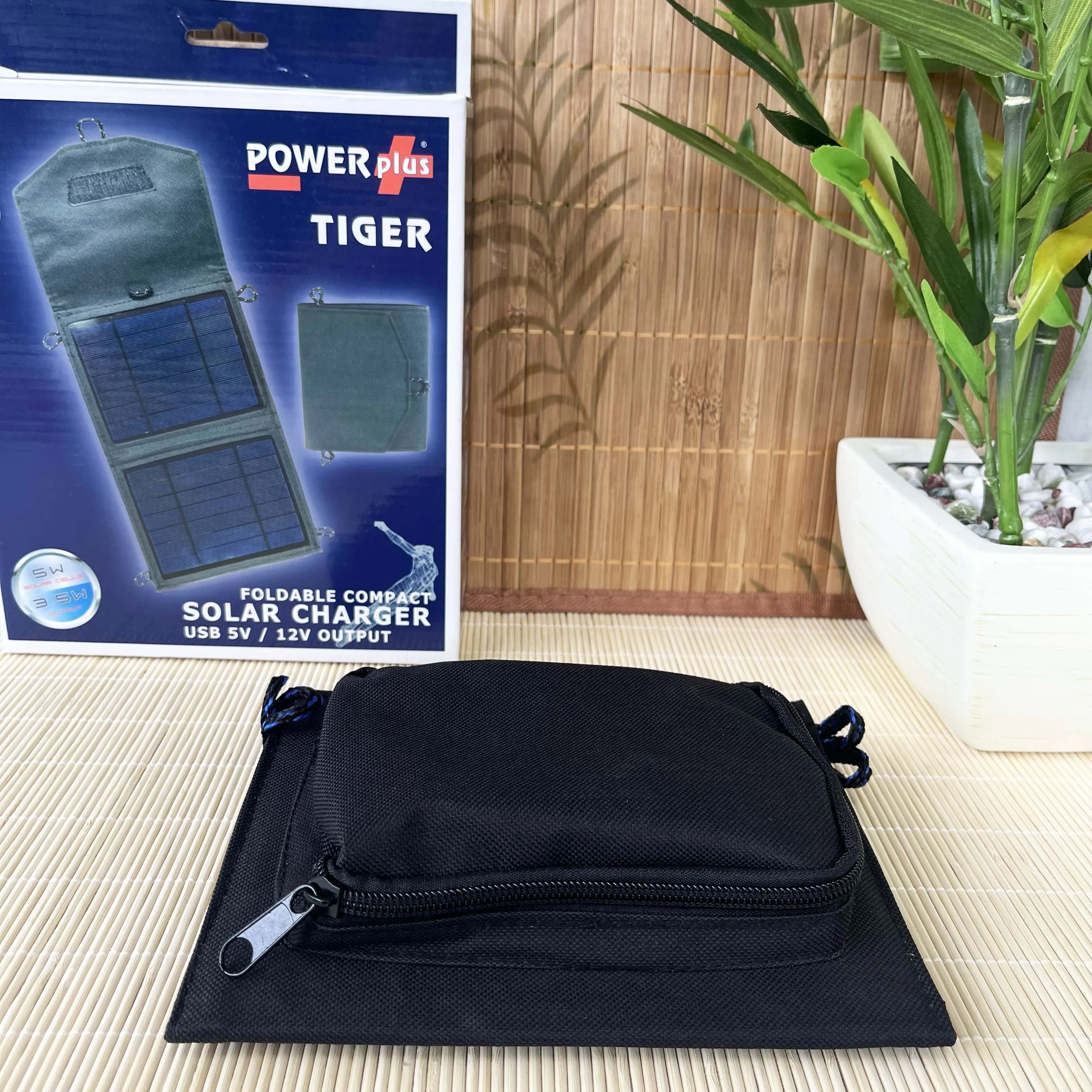 POWERplus Tiger High-Efficiency Foldable Solar Charger