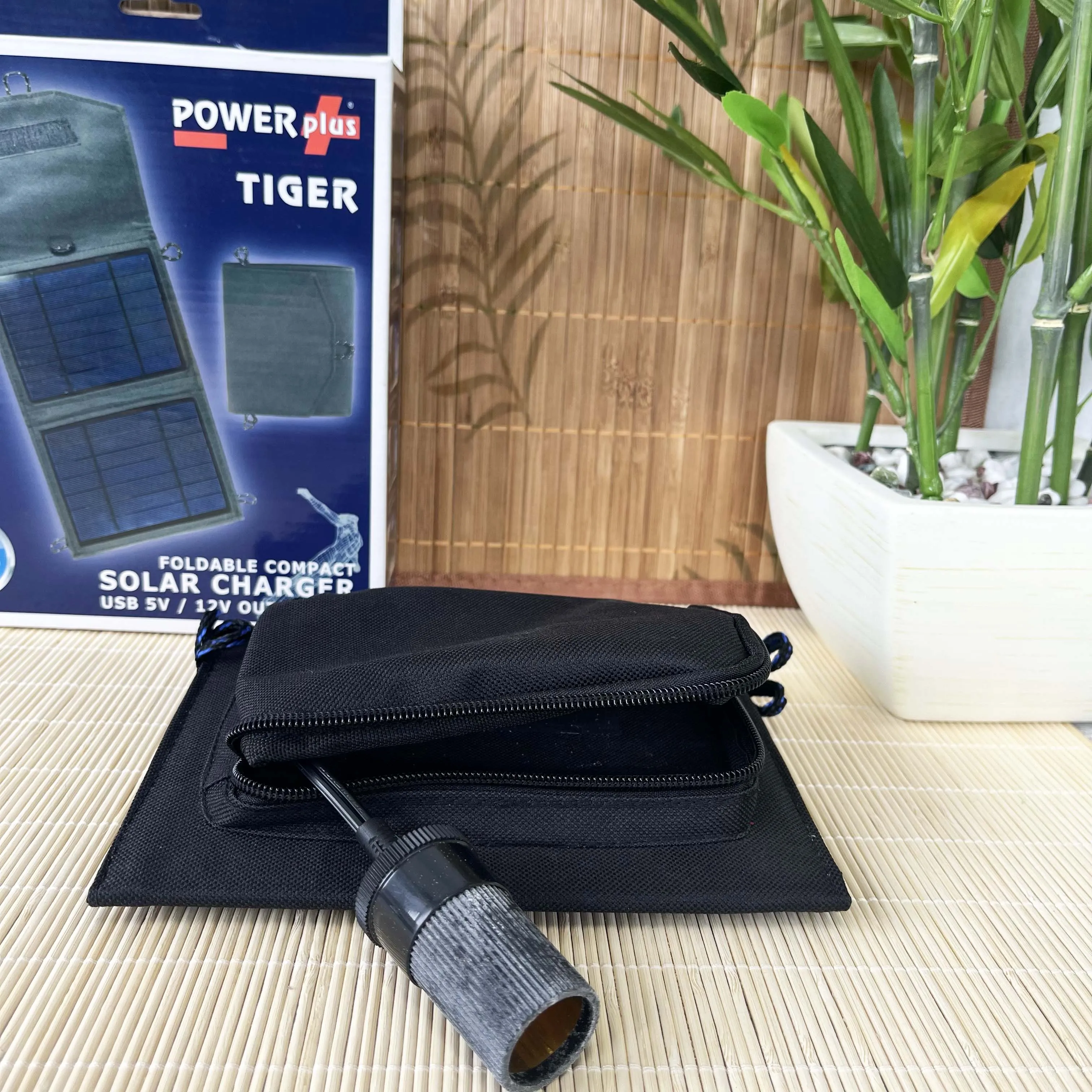 POWERplus Tiger High-Efficiency Foldable Solar Charger