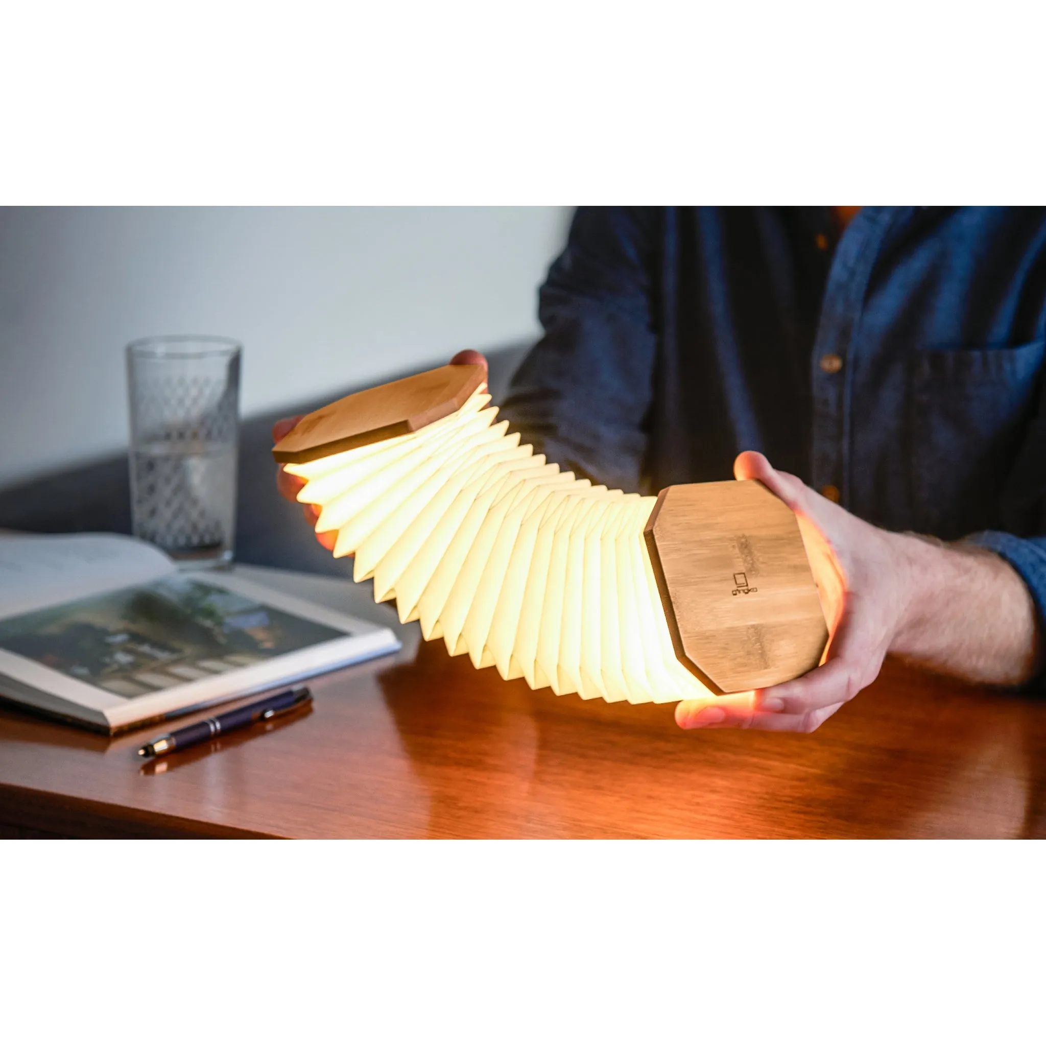 Smart Accordion Lamp - Bamboo