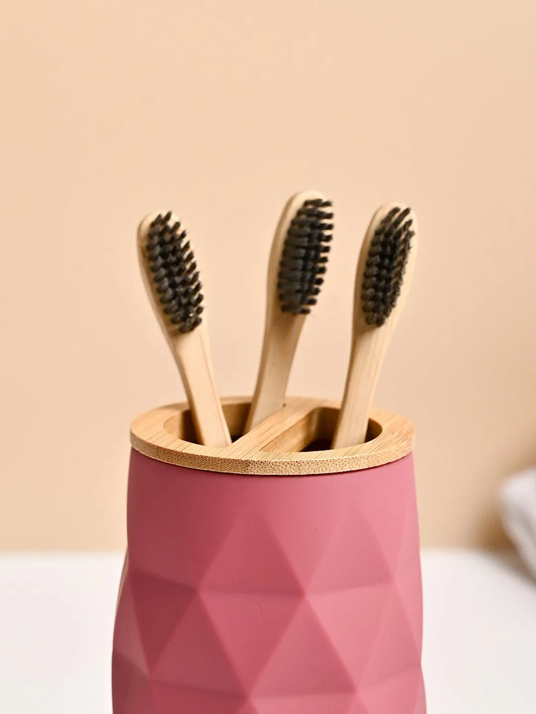 VON CASA Pink Toothbrush Holder